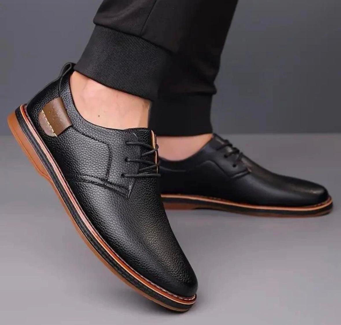 Men’s Classic Leather Oxford Shoes – Formal & Casual Wear ⭐️⭐️⭐️⭐️☆ (1096 reviews)